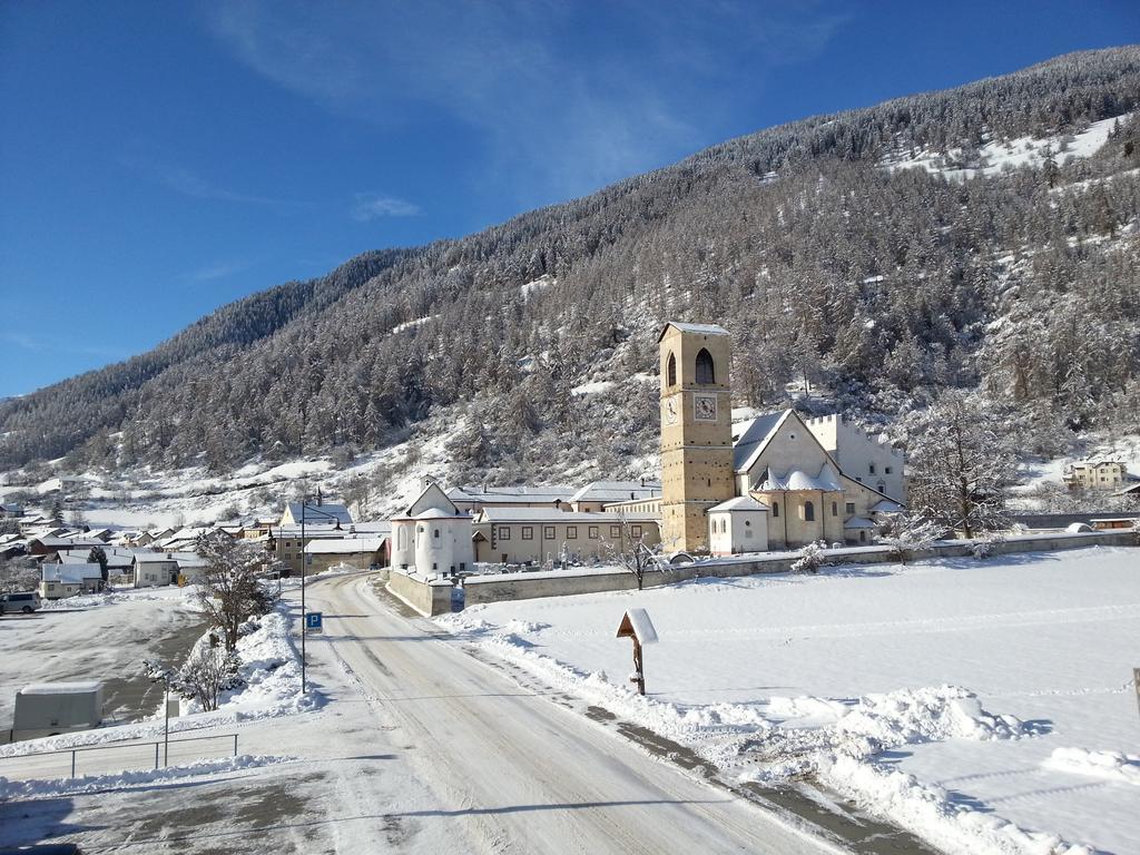 Hotel Chavalatsch Müstair Exteriör bild